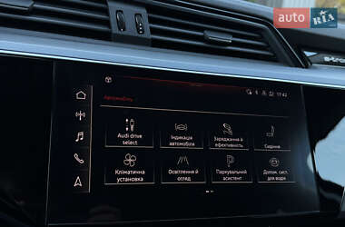 Позашляховик / Кросовер Audi e-tron Sportback 2020 в  фото 68 Позашляховик / Кросовер Audi e-tron Sportback 2020 в