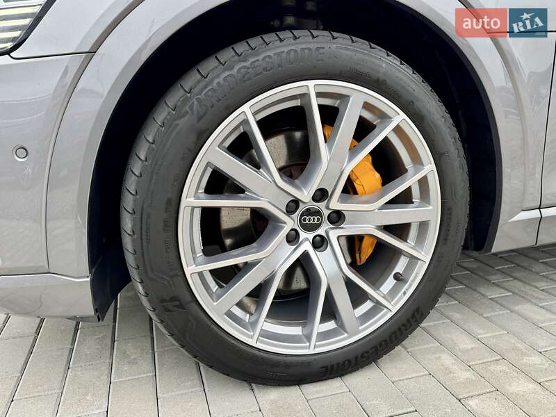 Позашляховик / Кросовер Audi e-tron Sportback 2022 в Хмельницькому