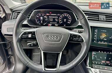 Внедорожник / Кроссовер Audi e-tron Sportback 2022 в 