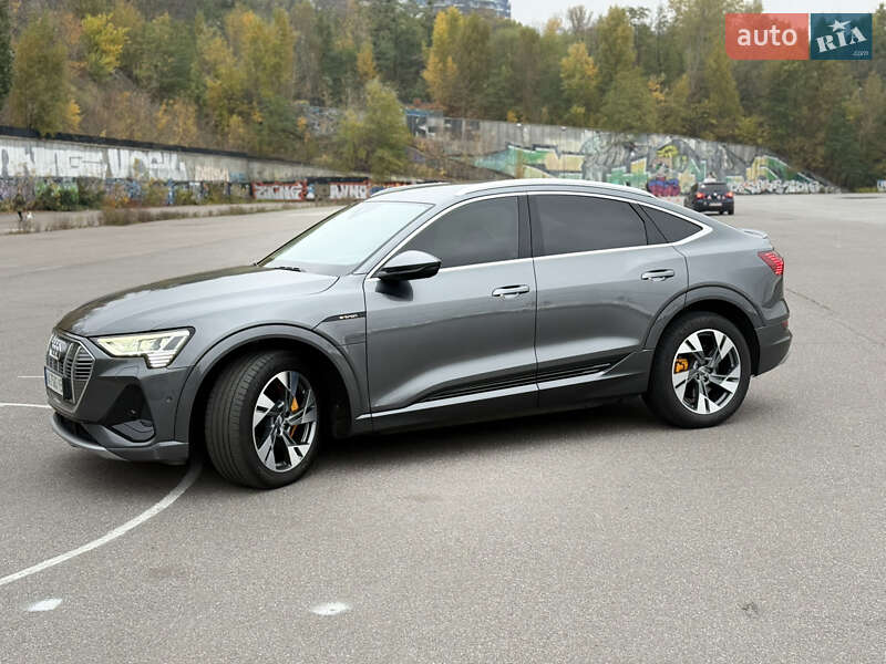 Внедорожник / Кроссовер Audi e-tron Sportback 2020 в Киеве