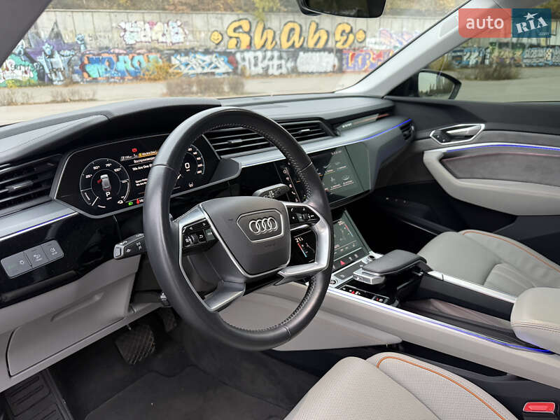 Внедорожник / Кроссовер Audi e-tron Sportback 2020 в Киеве