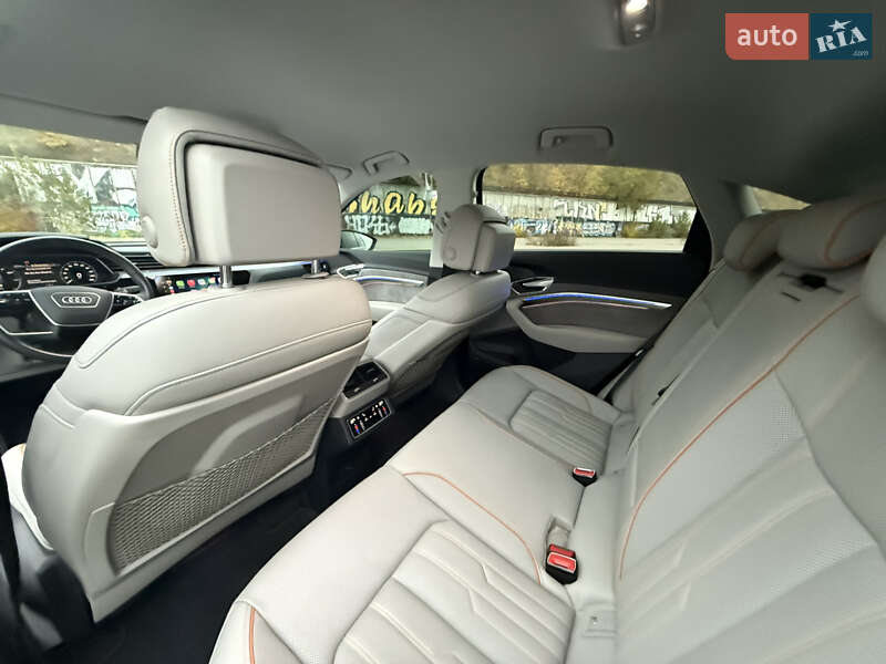 Внедорожник / Кроссовер Audi e-tron Sportback 2020 в Киеве