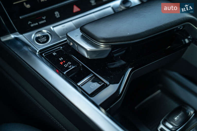 Позашляховик / Кросовер Audi e-tron Sportback 2020 в Чернівцях фото 45 Позашляховик / Кросовер Audi e-tron Sportback 2020 в Чернівцях