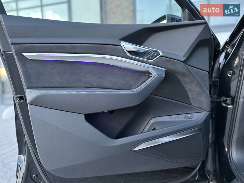 Позашляховик / Кросовер Audi e-tron Sportback 2020 в Тернополі фото 45 Позашляховик / Кросовер Audi e-tron Sportback 2020 в Тернополі