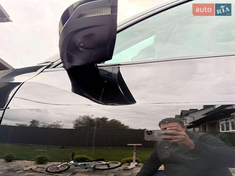 Позашляховик / Кросовер Audi e-tron Sportback 2022 в Чернівцях фото 24 Позашляховик / Кросовер Audi e-tron Sportback 2022 в Чернівцях