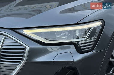 Позашляховик / Кросовер Audi e-tron Sportback 2021 в  фото 6 Позашляховик / Кросовер Audi e-tron Sportback 2021 в