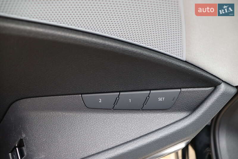 Позашляховик / Кросовер Audi e-tron Sportback 2023 в Львові