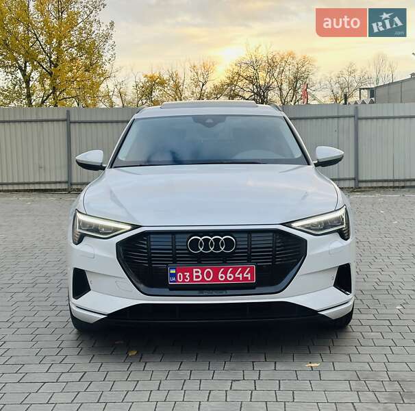 Позашляховик / Кросовер Audi e-tron Sportback 2022 в Тернополі