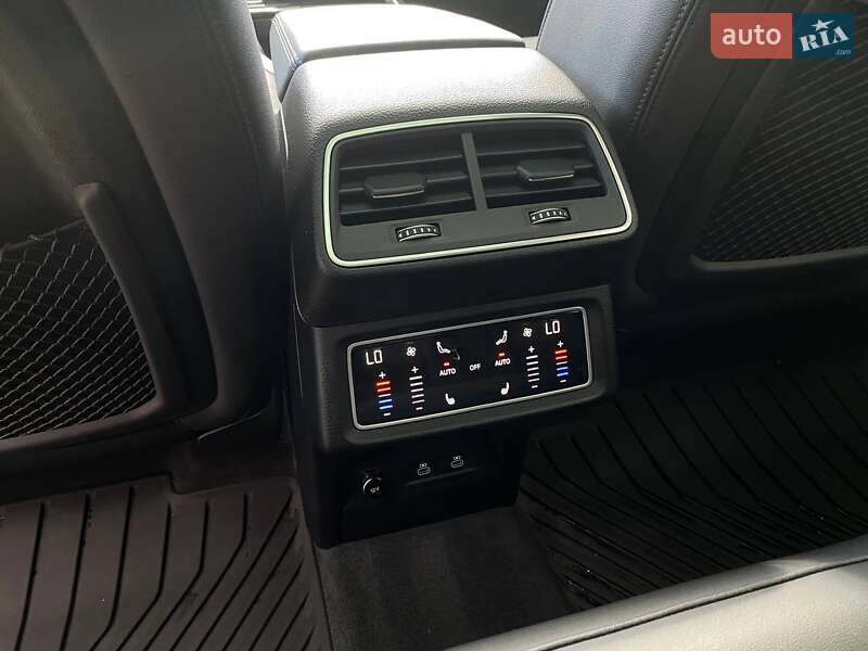 Внедорожник / Кроссовер Audi e-tron Sportback 2022 в Львове