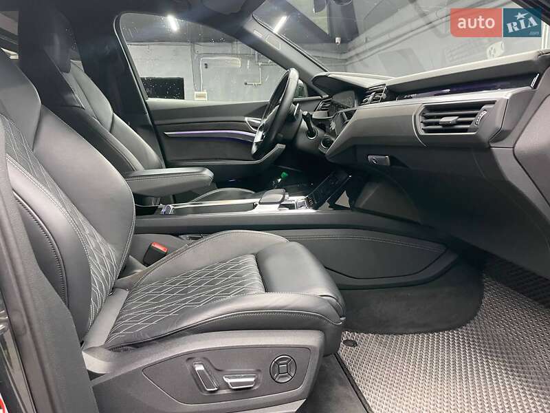 Позашляховик / Кросовер Audi e-tron Sportback 2020 в Чернівцях фото 10 Позашляховик / Кросовер Audi e-tron Sportback 2020 в Чернівцях