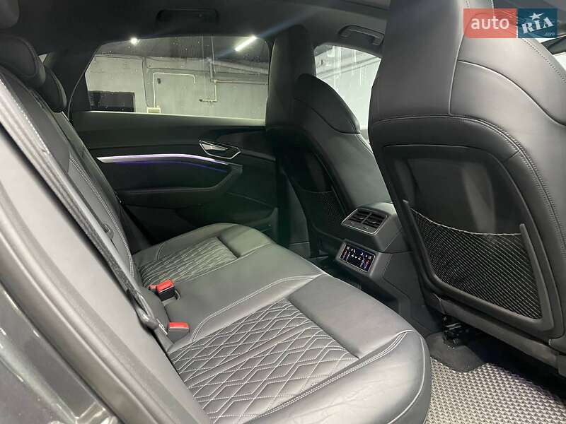 Позашляховик / Кросовер Audi e-tron Sportback 2020 в Чернівцях фото 14 Позашляховик / Кросовер Audi e-tron Sportback 2020 в Чернівцях