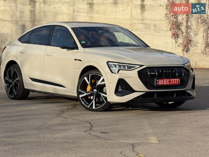 Внедорожник / Кроссовер Audi e-tron Sportback 2021 в Ровно