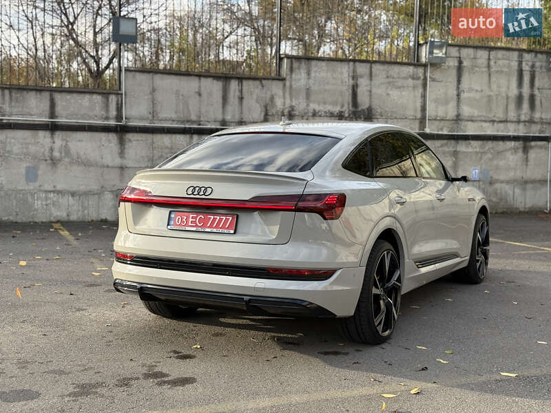 Внедорожник / Кроссовер Audi e-tron Sportback 2021 в Ровно