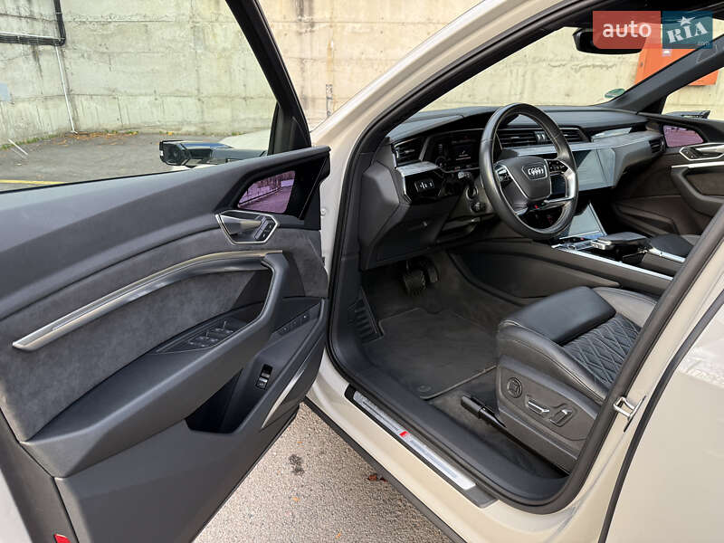 Внедорожник / Кроссовер Audi e-tron Sportback 2021 в Ровно
