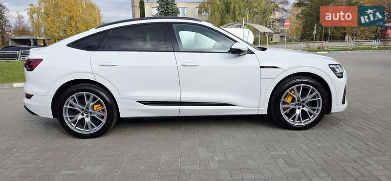 Позашляховик / Кросовер Audi e-tron Sportback 2023 в Тернополі