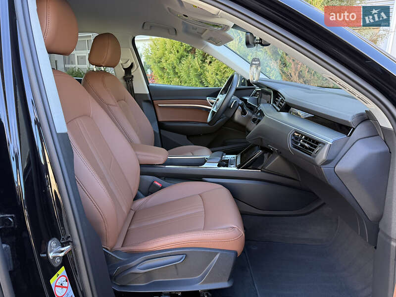 Внедорожник / Кроссовер Audi e-tron Sportback 2022 в Ровно фото 43 Внедорожник / Кроссовер Audi e-tron Sportback 2022 в Ровно