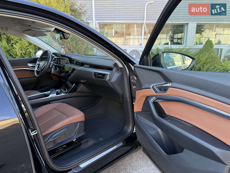Внедорожник / Кроссовер Audi e-tron Sportback 2022 в Ровно фото 46 Внедорожник / Кроссовер Audi e-tron Sportback 2022 в Ровно