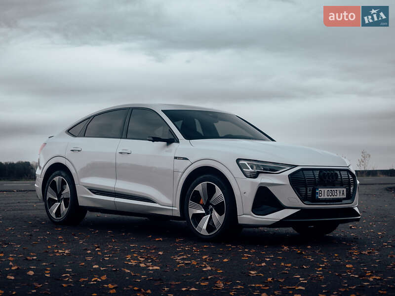 Позашляховик / Кросовер Audi e-tron Sportback 2020 в Кременчуці