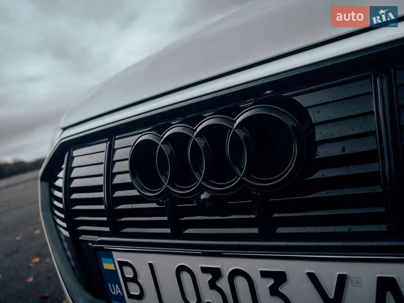Позашляховик / Кросовер Audi e-tron Sportback 2020 в Кременчуці