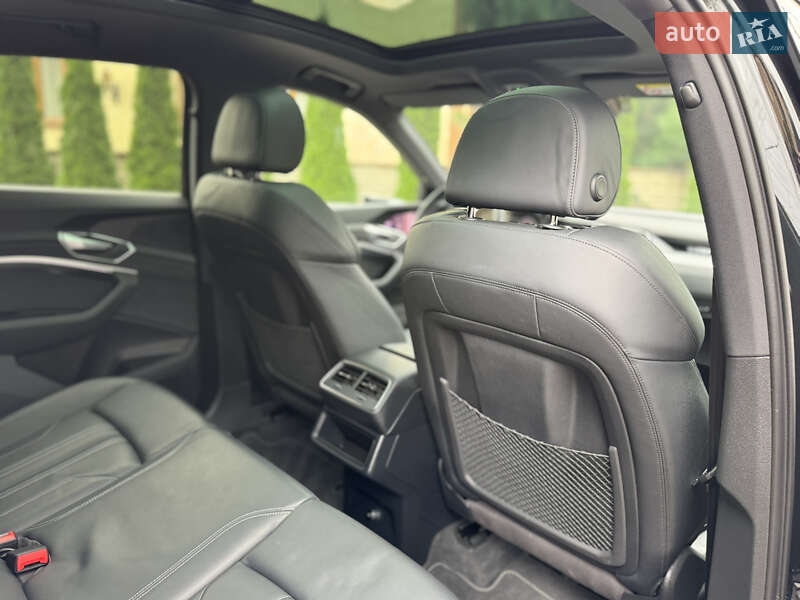 Позашляховик / Кросовер Audi e-tron Sportback 2023 в Чернівцях
