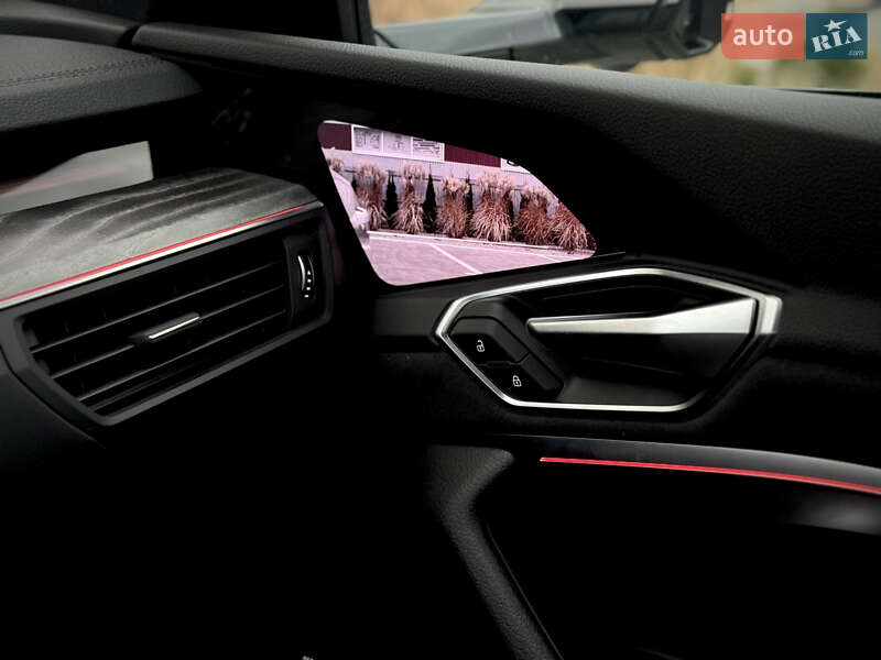 Позашляховик / Кросовер Audi e-tron Sportback 2021 в Луцьку
