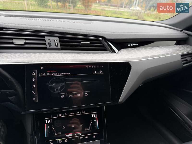 Позашляховик / Кросовер Audi e-tron Sportback 2022 в Києві фото 34 Позашляховик / Кросовер Audi e-tron Sportback 2022 в Києві