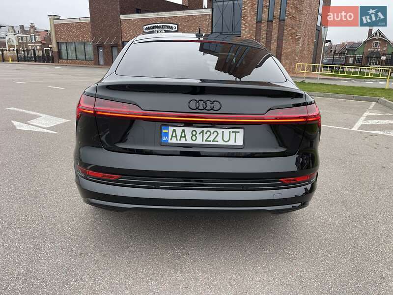 Внедорожник / Кроссовер Audi e-tron Sportback 2021 в Киеве