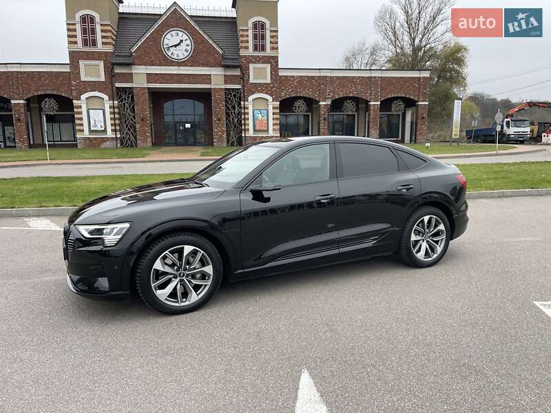 Внедорожник / Кроссовер Audi e-tron Sportback 2021 в Киеве