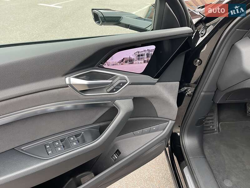 Внедорожник / Кроссовер Audi e-tron Sportback 2021 в Киеве