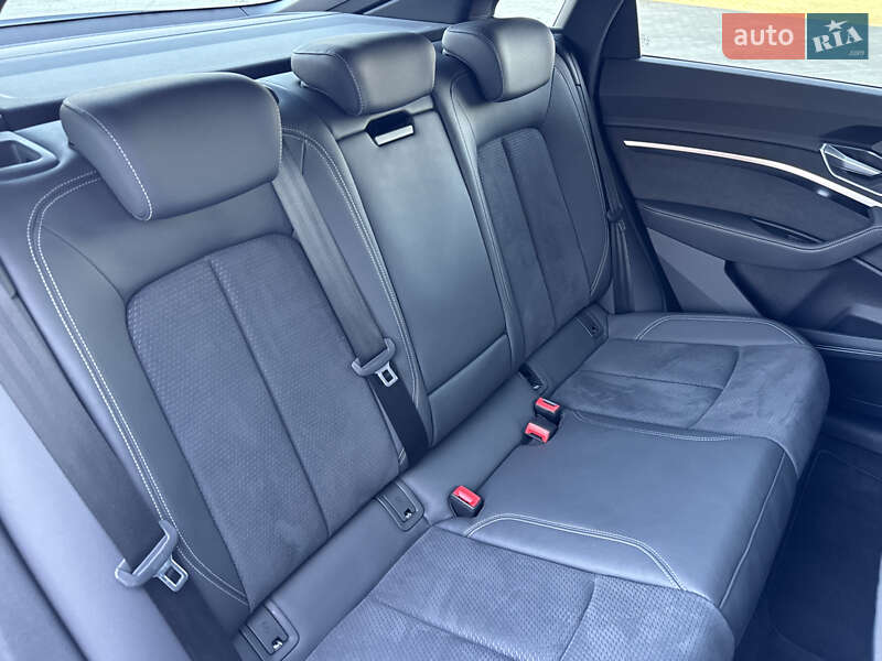 Внедорожник / Кроссовер Audi e-tron Sportback 2022 в Мукачево