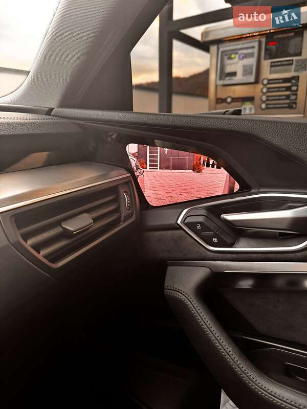 Позашляховик / Кросовер Audi e-tron Sportback 2020 в Тячеві фото 6 Позашляховик / Кросовер Audi e-tron Sportback 2020 в Тячеві