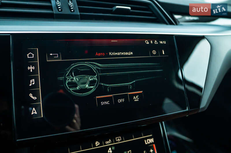 Позашляховик / Кросовер Audi e-tron Sportback 2020 в Луцьку