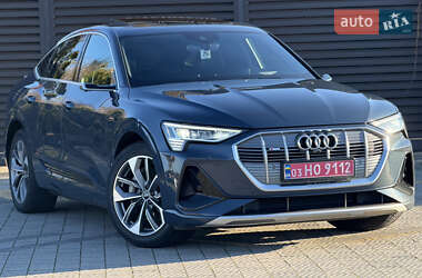 Позашляховик / Кросовер Audi e-tron Sportback 2021 в Стрию