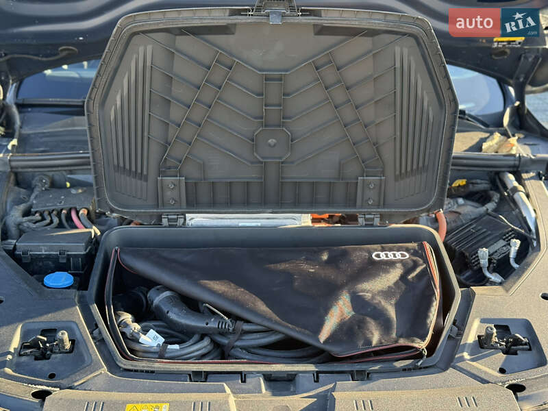 Позашляховик / Кросовер Audi e-tron Sportback 2021 в Стрию фото 41 Позашляховик / Кросовер Audi e-tron Sportback 2021 в Стрию