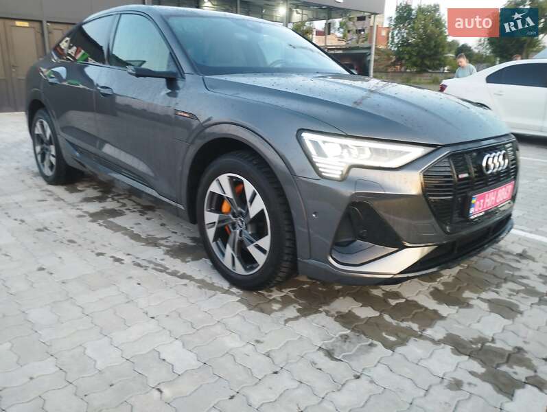 Позашляховик / Кросовер Audi e-tron Sportback 2021 в Радехові