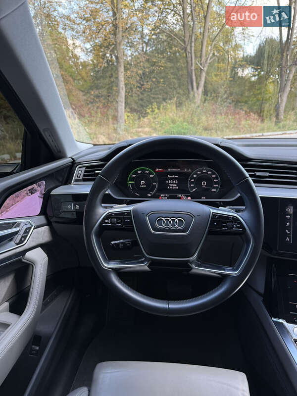 Внедорожник / Кроссовер Audi e-tron Sportback 2020 в Львове