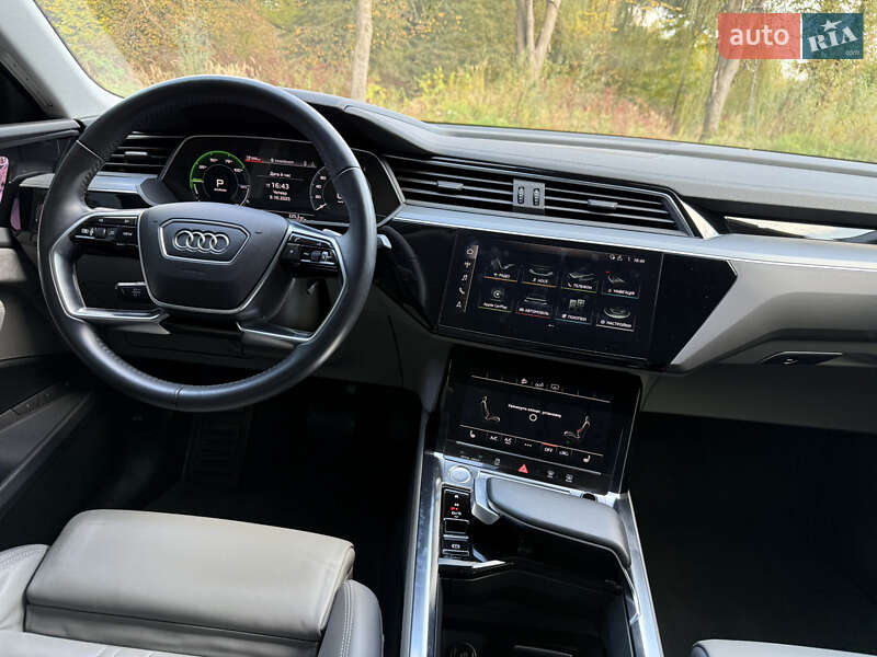 Внедорожник / Кроссовер Audi e-tron Sportback 2020 в Львове