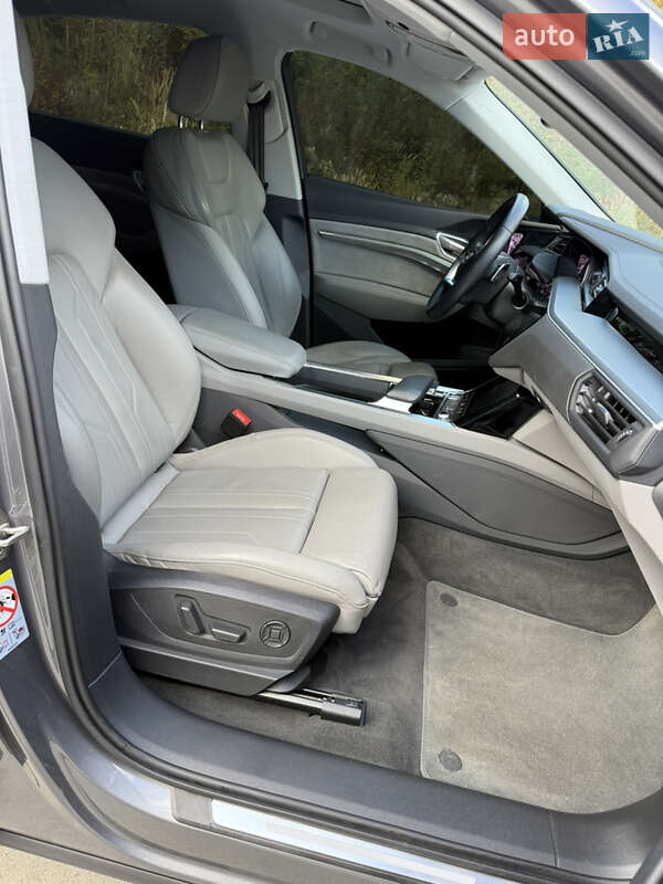 Внедорожник / Кроссовер Audi e-tron Sportback 2020 в Львове