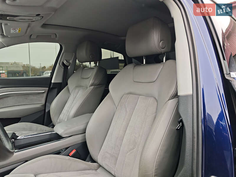Позашляховик / Кросовер Audi e-tron Sportback 2020 в Луцьку