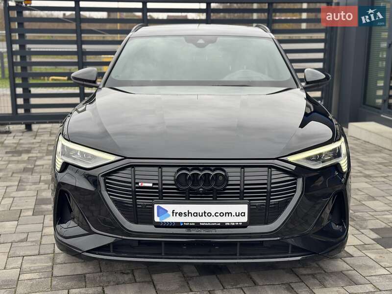 Позашляховик / Кросовер Audi e-tron Sportback 2022 в Рівному
