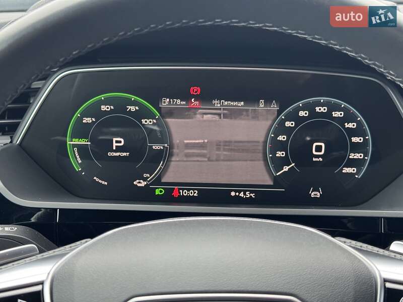 Позашляховик / Кросовер Audi e-tron Sportback 2022 в Рівному