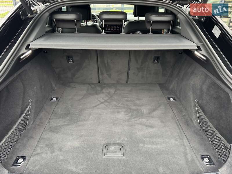 Позашляховик / Кросовер Audi e-tron Sportback 2022 в Рівному