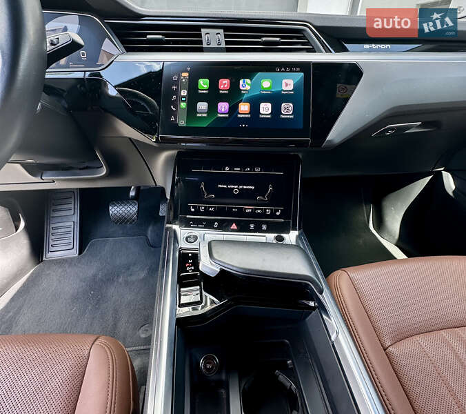 Внедорожник / Кроссовер Audi e-tron Sportback 2021 в Львове