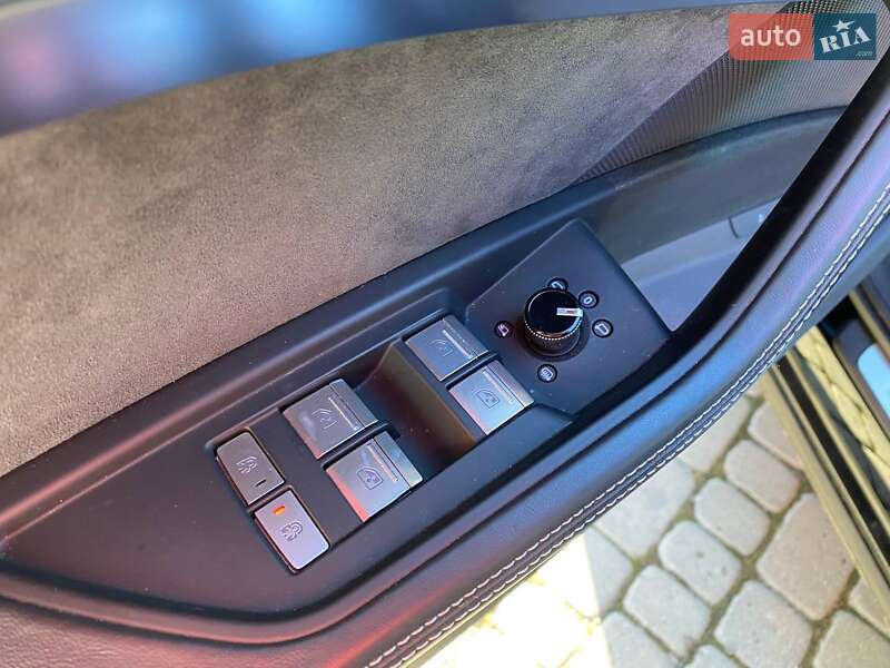 Внедорожник / Кроссовер Audi e-tron Sportback 2020 в Львове