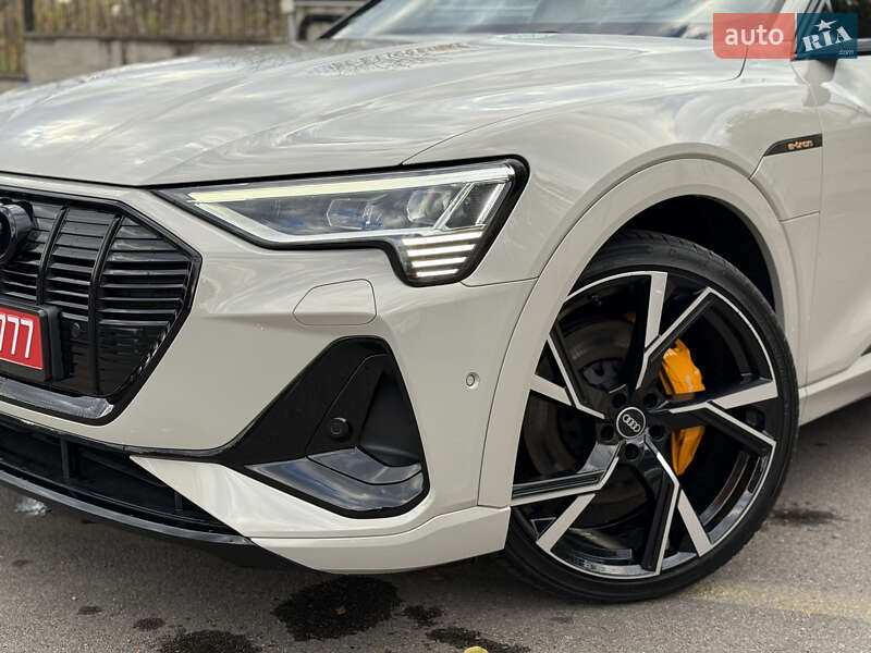 Внедорожник / Кроссовер Audi e-tron Sportback 2021 в Ровно