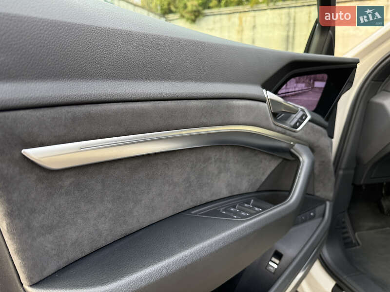 Внедорожник / Кроссовер Audi e-tron Sportback 2021 в Ровно