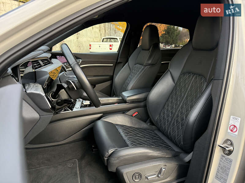 Внедорожник / Кроссовер Audi e-tron Sportback 2021 в Ровно
