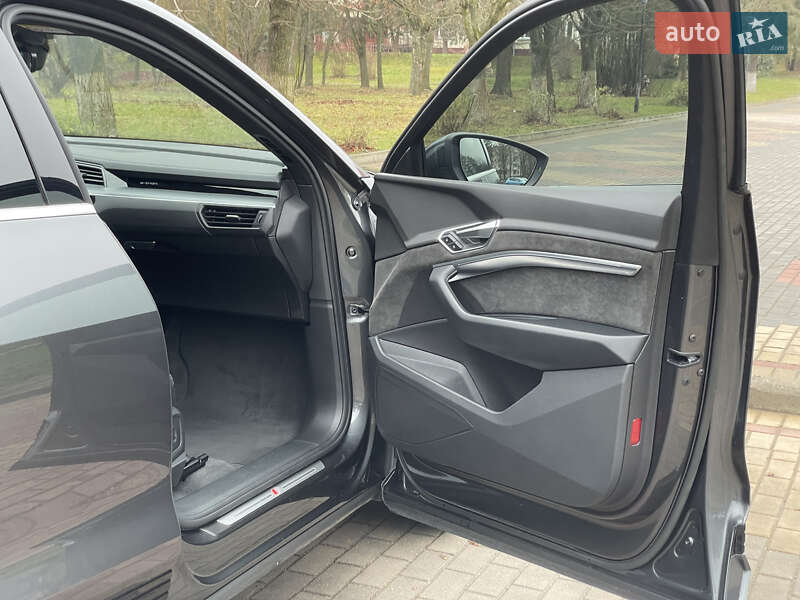 Внедорожник / Кроссовер Audi e-tron Sportback 2020 в Тернополе фото 21 Внедорожник / Кроссовер Audi e-tron Sportback 2020 в Тернополе