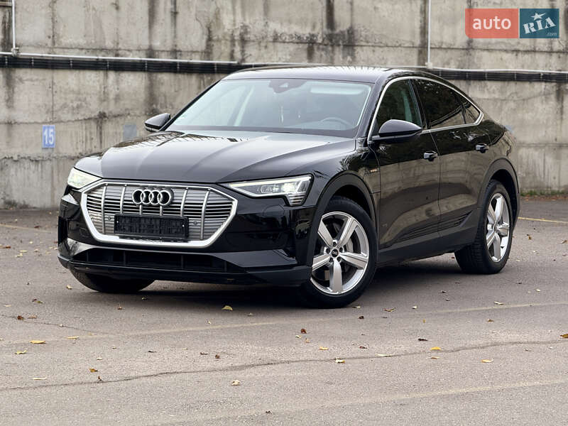 Внедорожник / Кроссовер Audi e-tron Sportback 2022 в Ровно