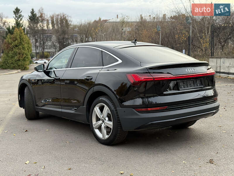 Внедорожник / Кроссовер Audi e-tron Sportback 2022 в Ровно
